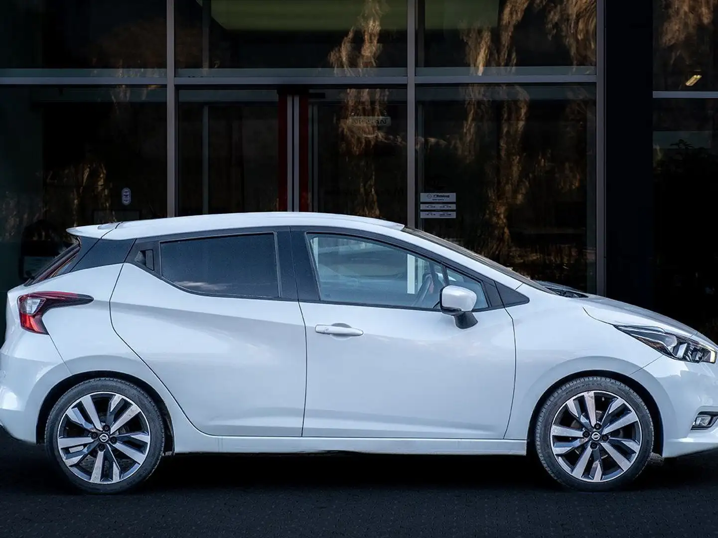 Nissan Micra 5 Porte 0.9 IG-T 90cv Tekna 1128936 Bianco - 2