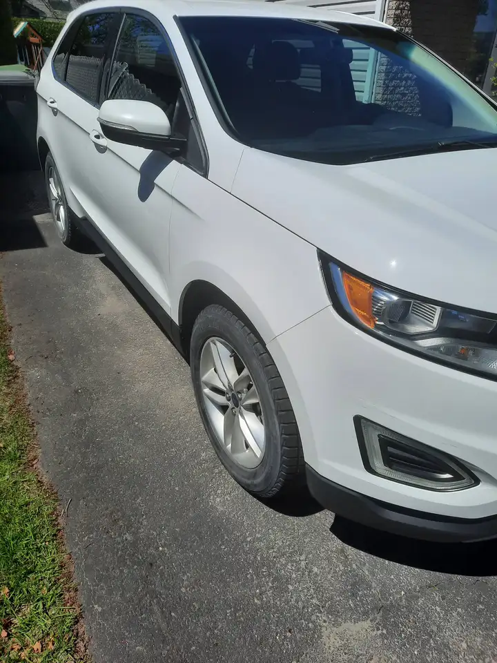 Ford Edge photo Ford Edge