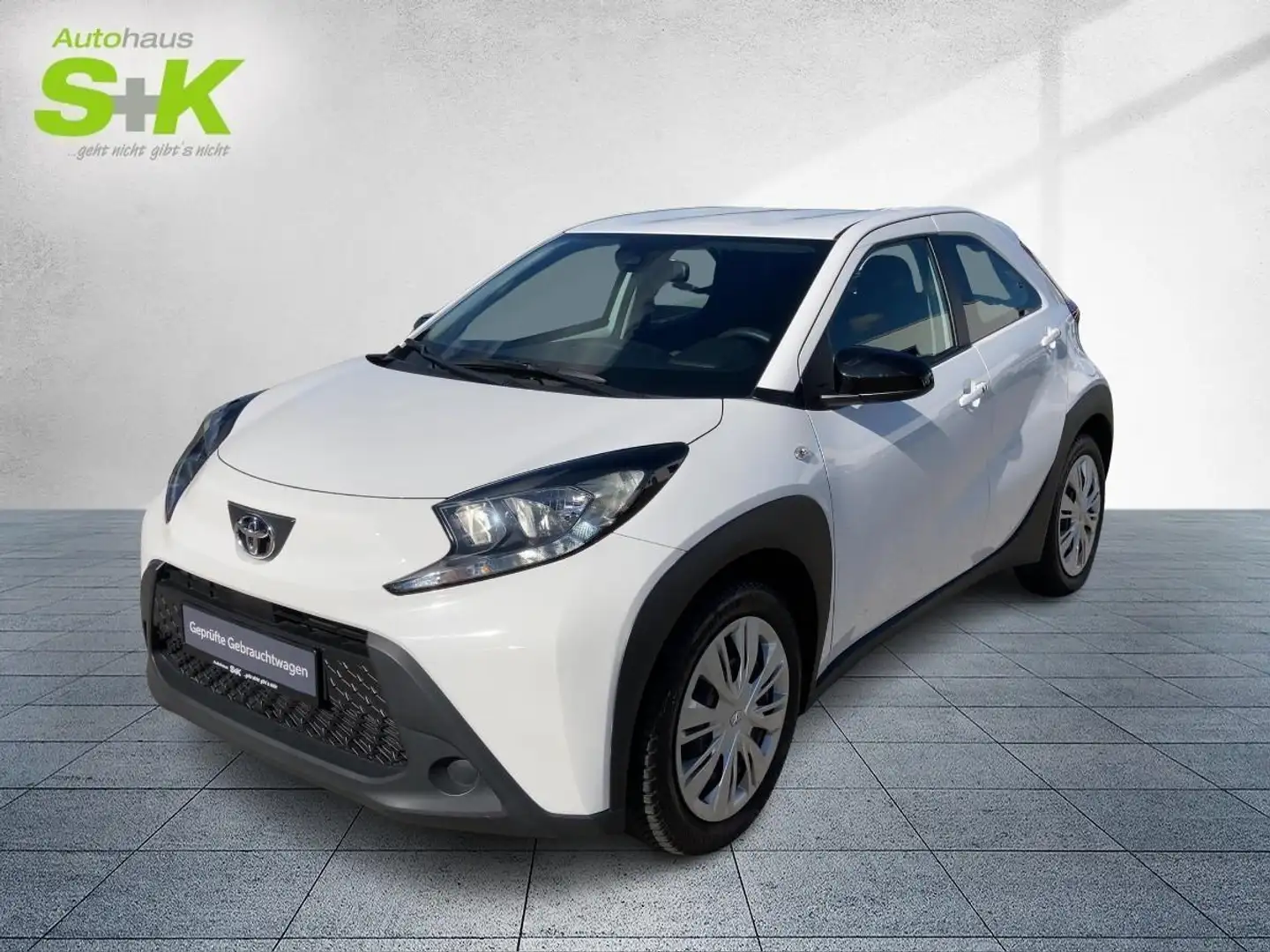 Toyota Aygo X 1,0-l-VVT-i, 5-Türer, Play Weiß - 1