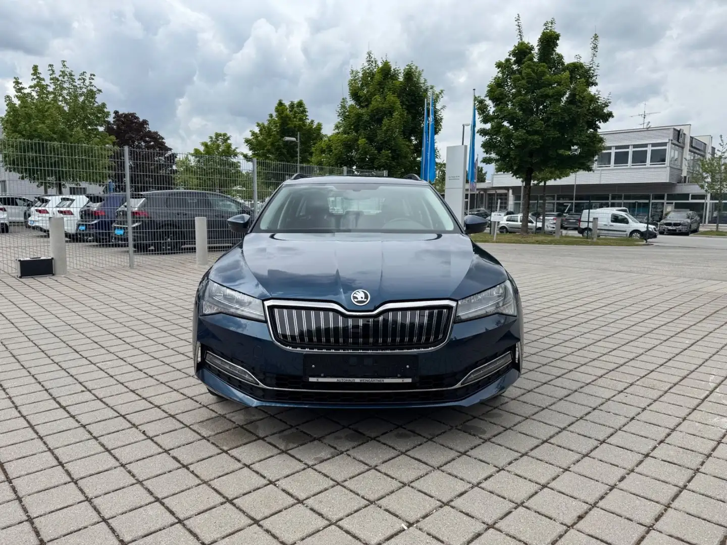 Skoda Superb 1.4 TSI Ambition iV/DSG Bleu - 2
