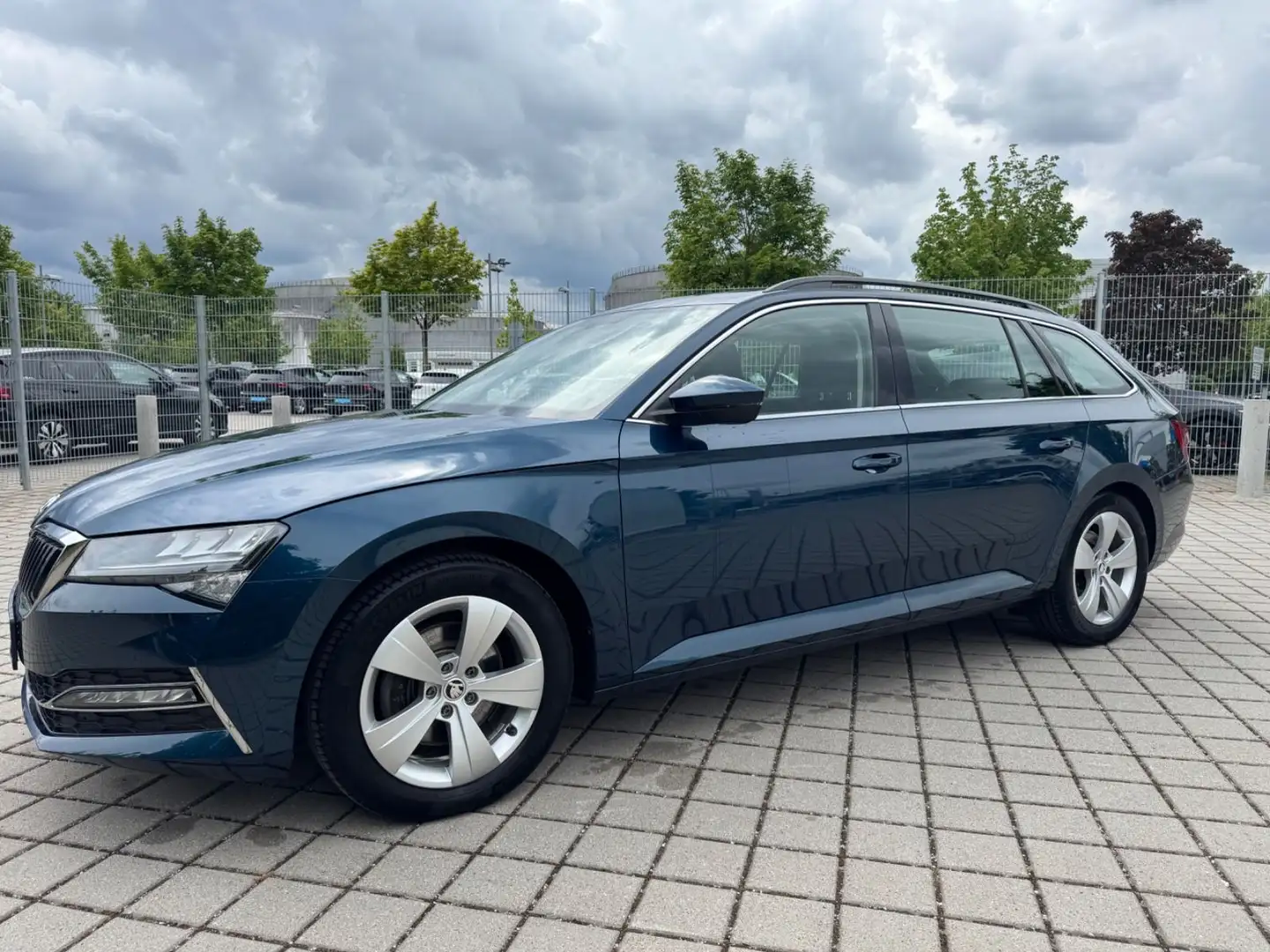Skoda Superb 1.4 TSI Ambition iV/DSG Bleu - 1