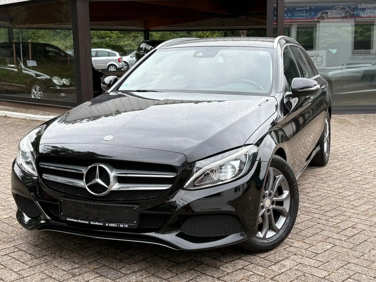 Mercedes-Benz C 220 C220d T AVANTGARDE TEILLEDER LED 2.HAND Schwarz - 1