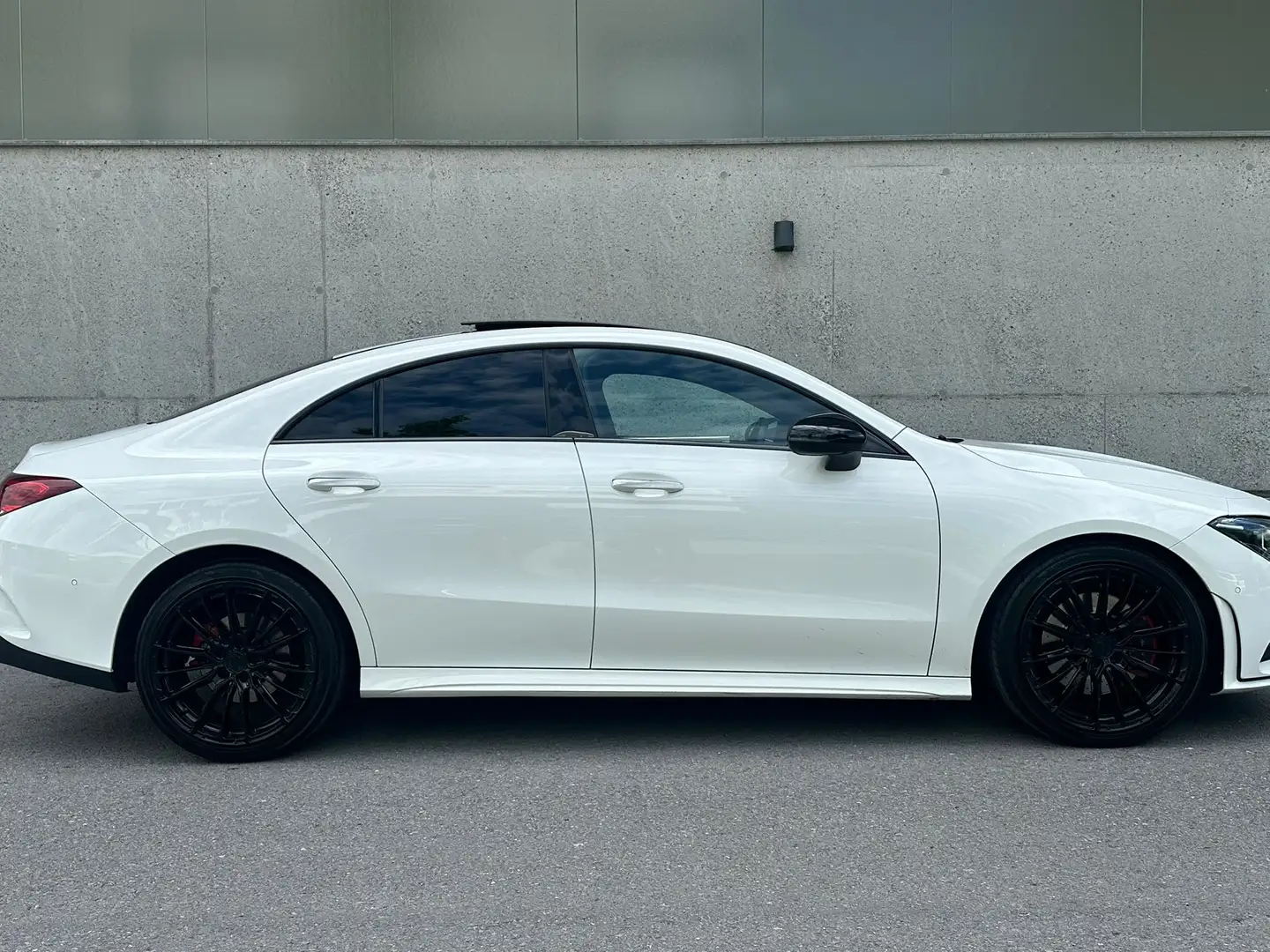 Mercedes-Benz CLA 200 CLA 200 d Aut. / AMG Line Weiß - 2