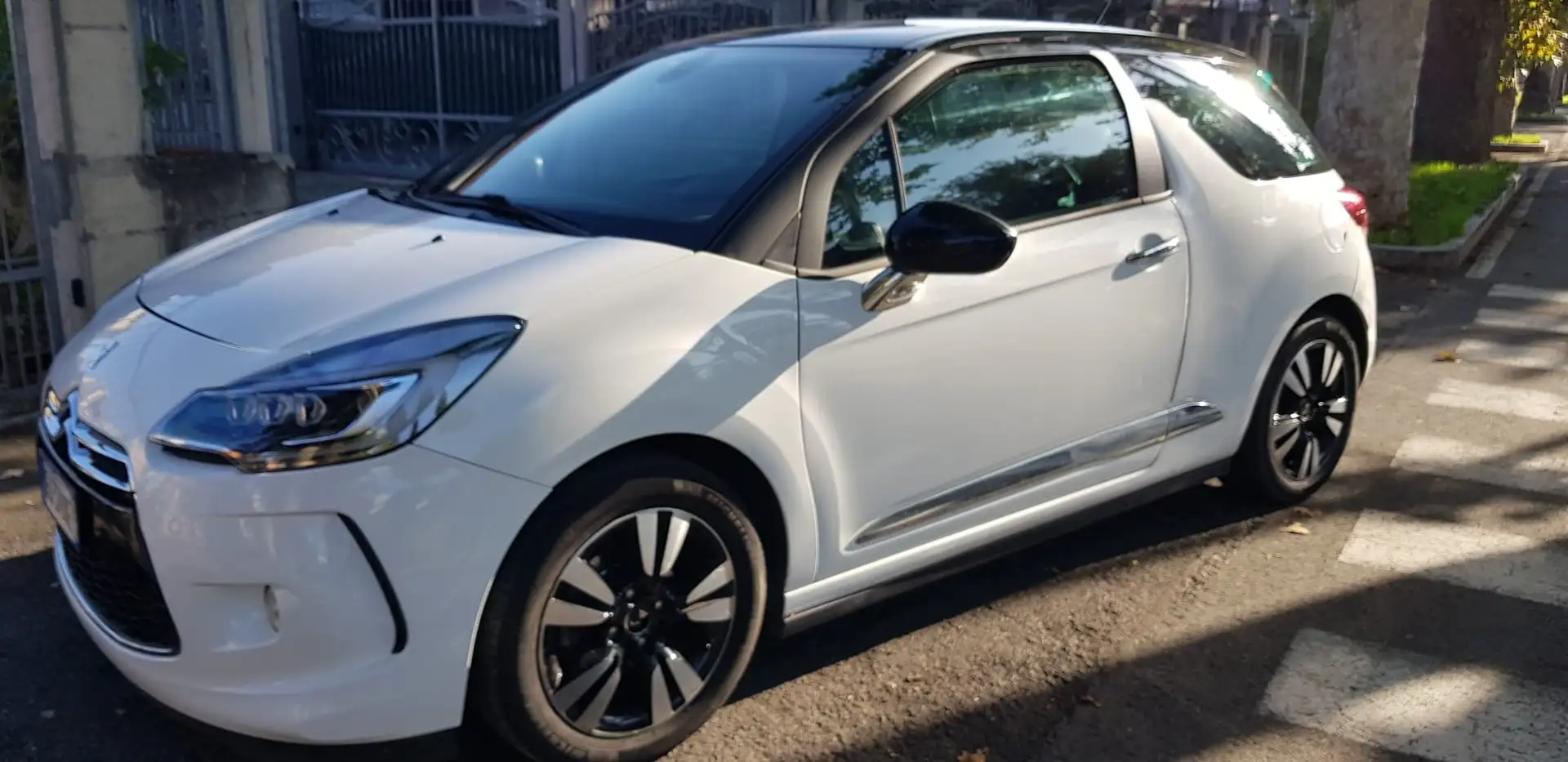 DS Automobiles DS 3 DS3 DS3 1.2 puretech So Chic 82cv Bianco - 1