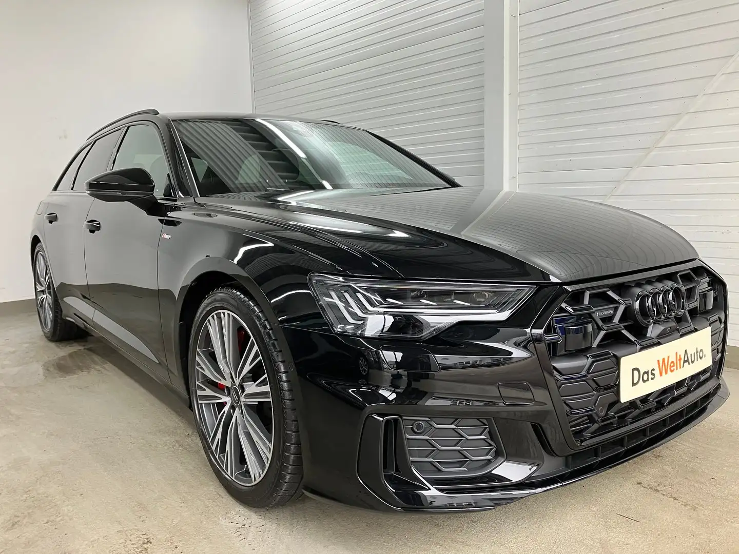 Audi A6 55 TFSI e quattro S line Schwarz - 1