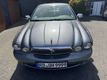 2.5 V6 Executive