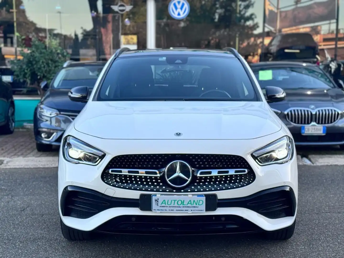 Mercedes-Benz GLA 250 e hybrid Sport Plug-In Hybrid218CV Tetto Panorama Weiß - 2