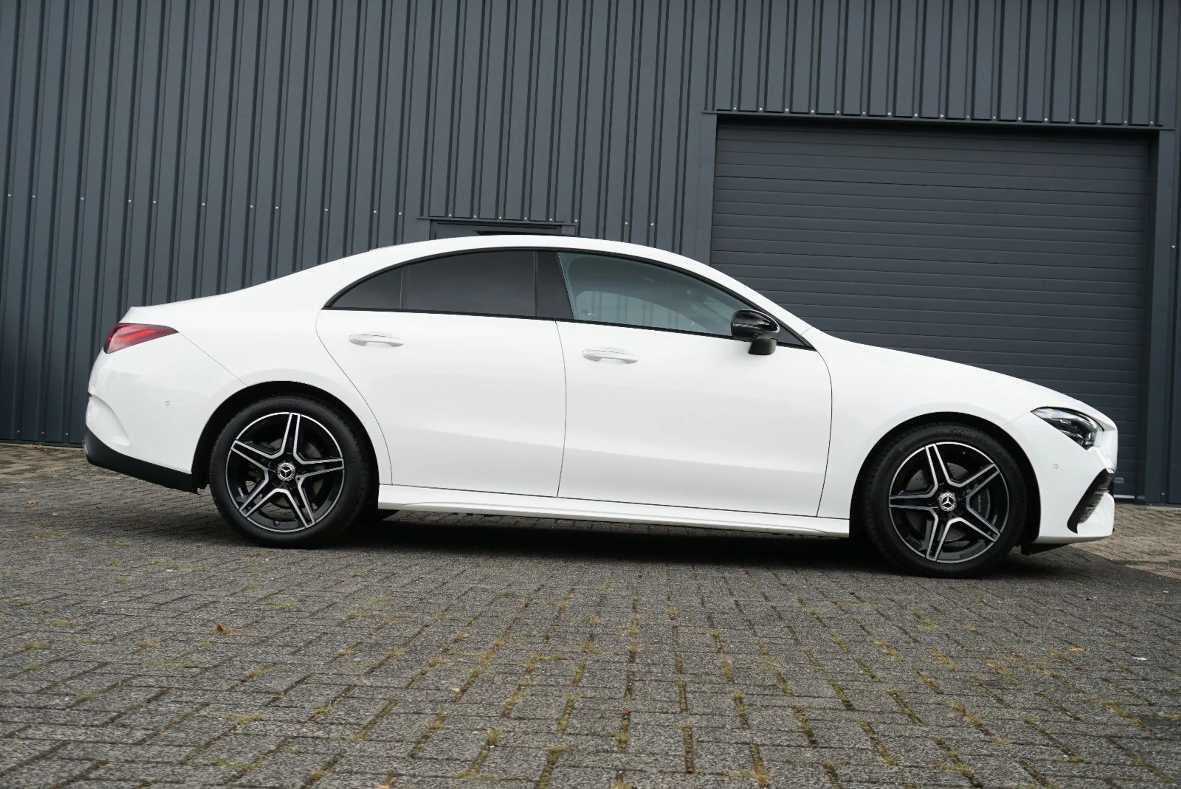 Mercedes-Benz CLA 220 d AMG Pano 360°Kam HUD Multibeam Memory — photo 8
