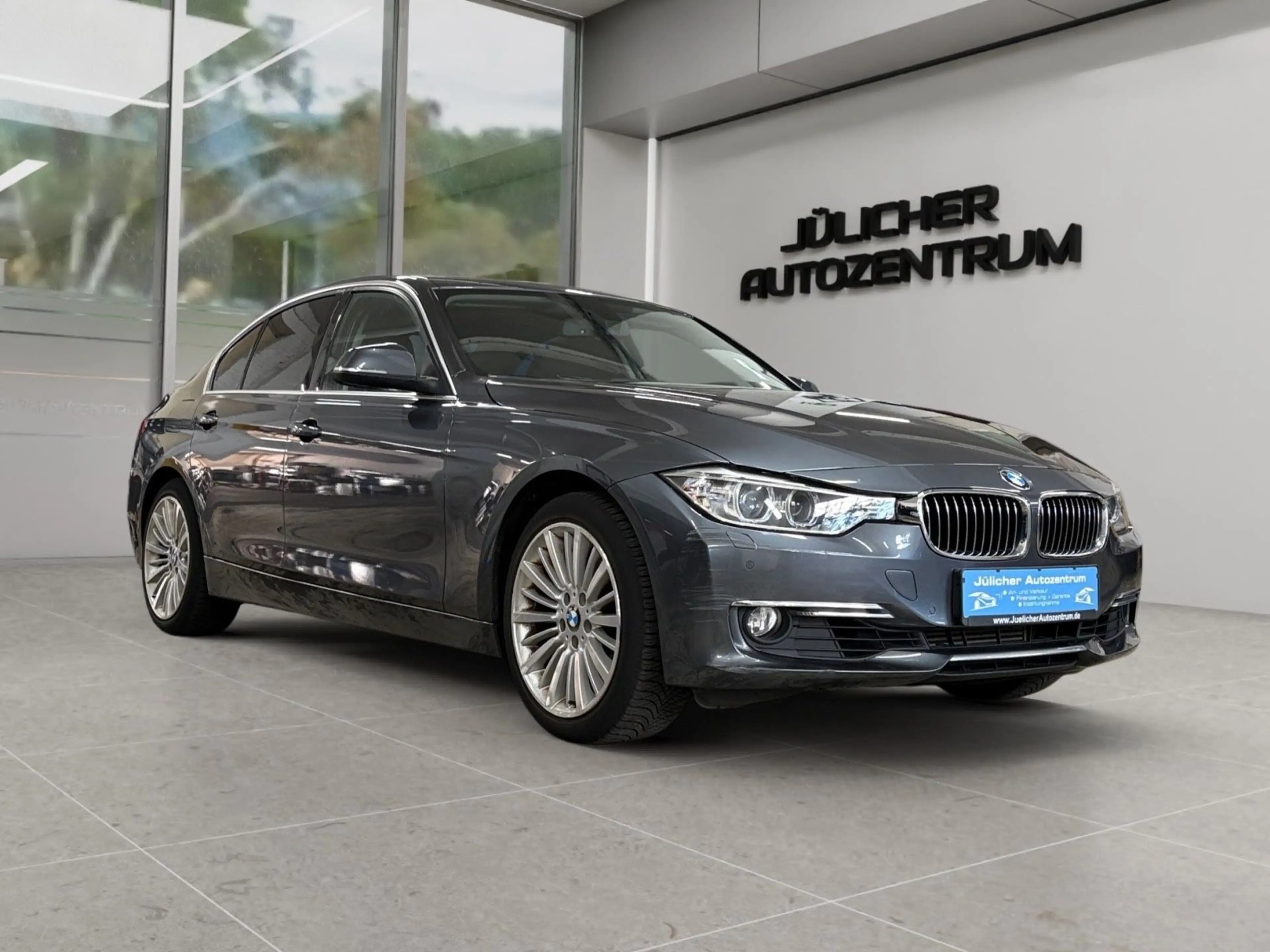 BMW 328 i Limousine, Inspektion + Tüv/Au Neu