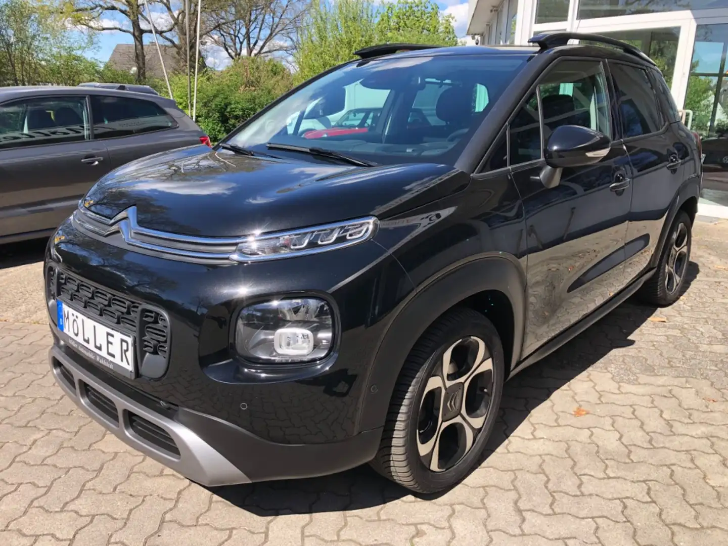 Citroen C3 Aircross BlueHDi 120 Shine Navi Head Up AHK Schwarz - 2