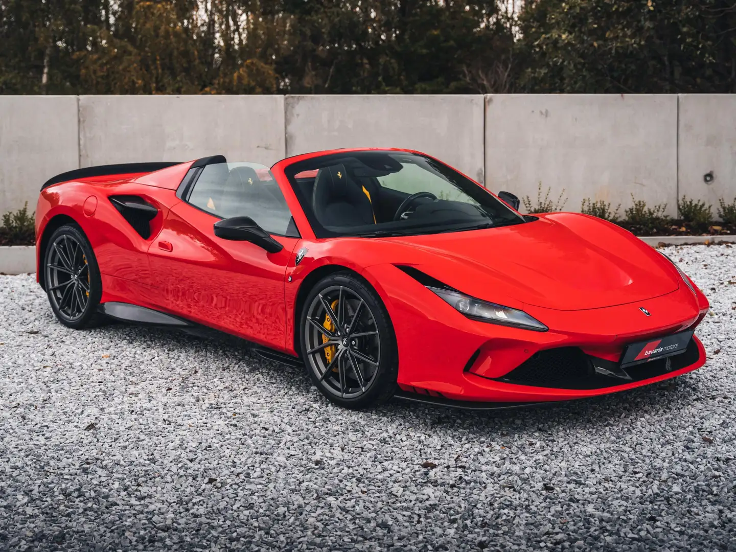 Ferrari F8 Spider Rosso Scuderia / Lift / Carbon / Racing Seats Red - 1