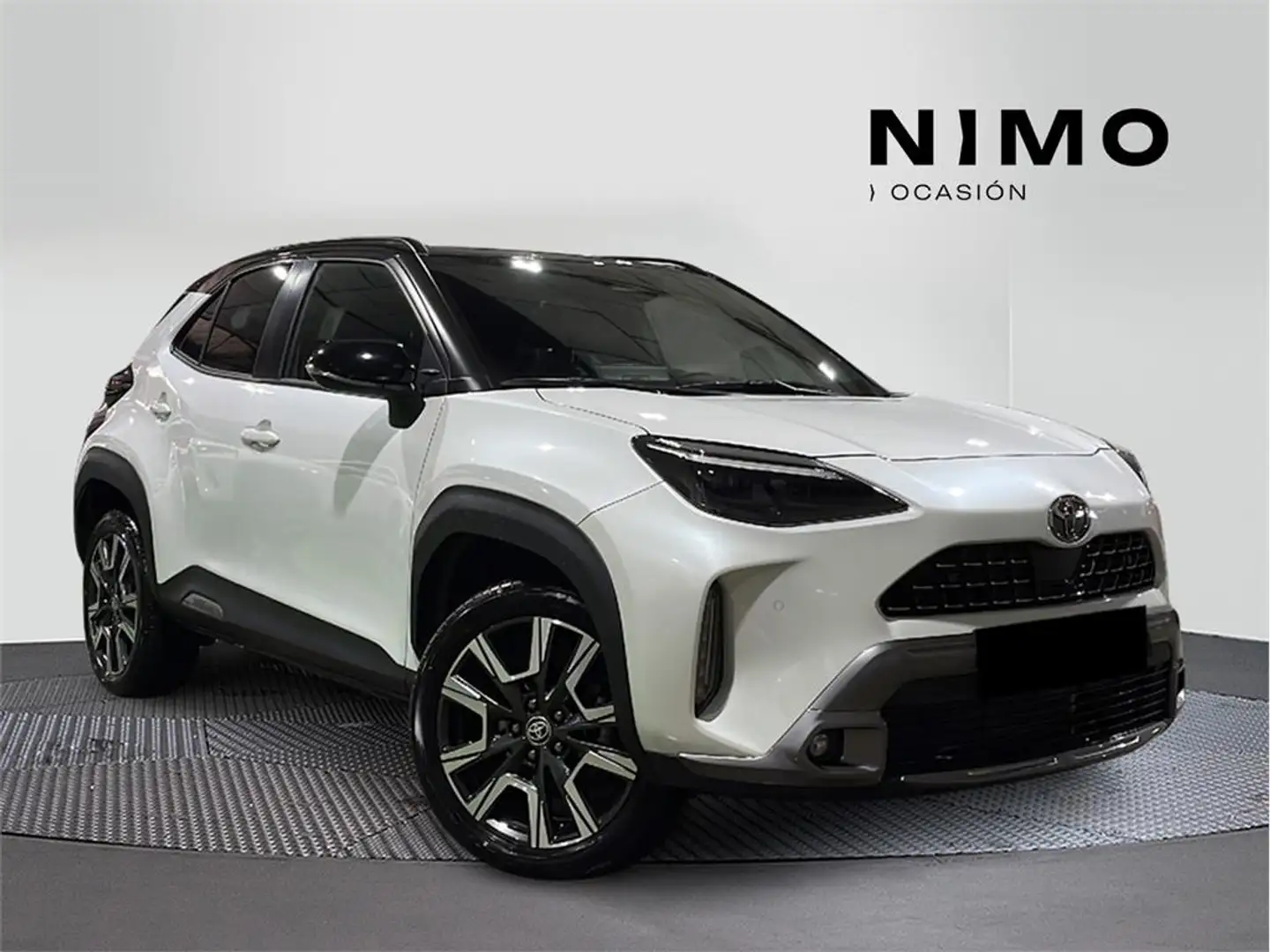 Toyota Yaris Cross 130H Premiere Edition AWD - 1