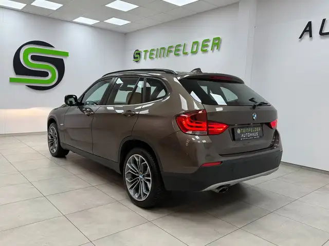 BMW X1 view 5