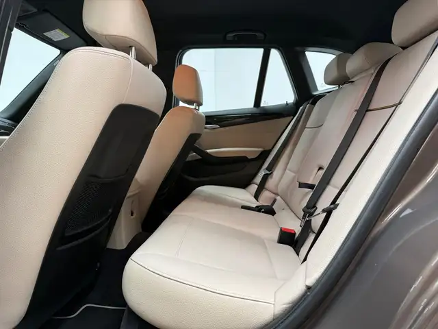 BMW X1 view 13