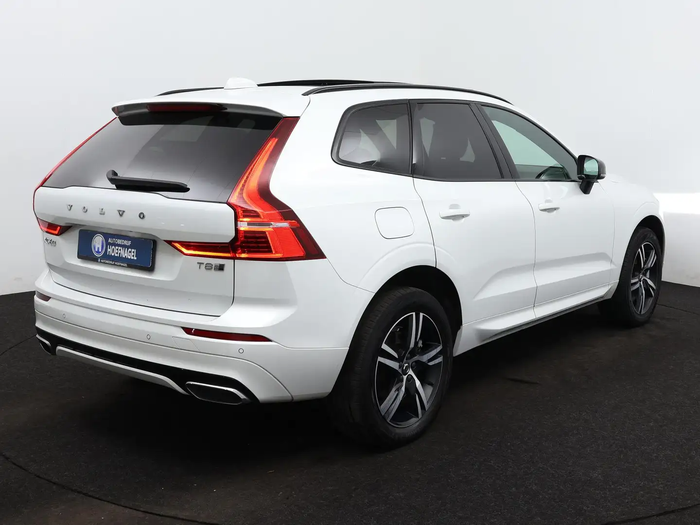 Volvo XC60 2.0 T8 Twin Engine AWD R-Design PANORAMADAK - Navi Wit - 2