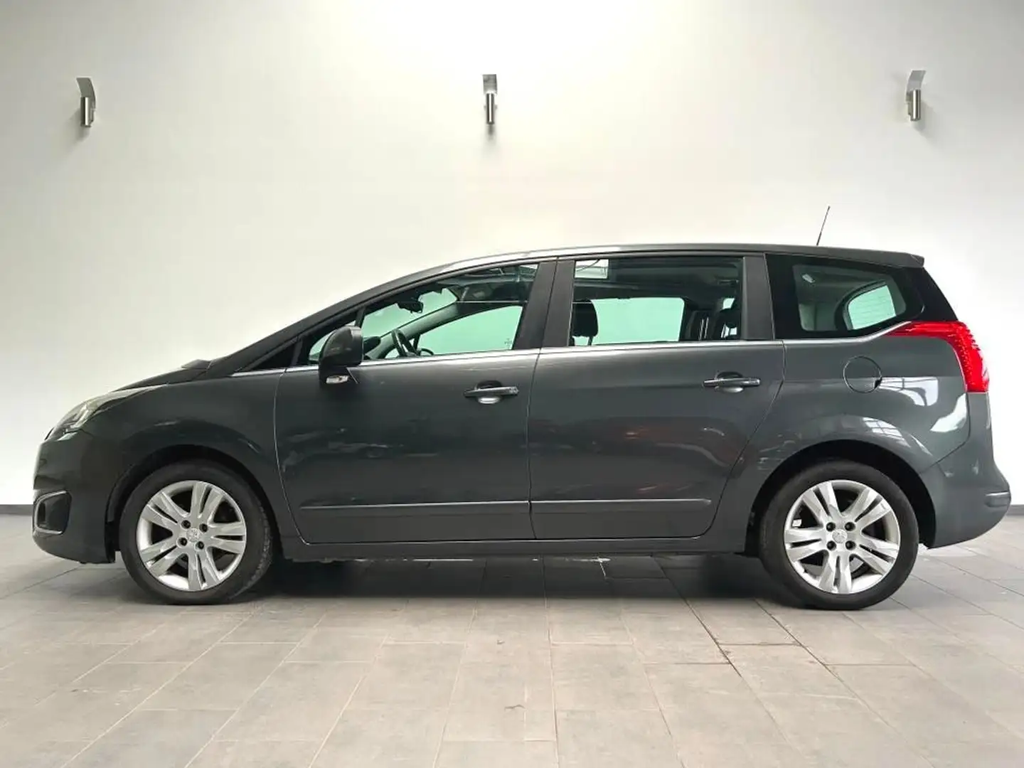Peugeot 5008 Active Gris - 2