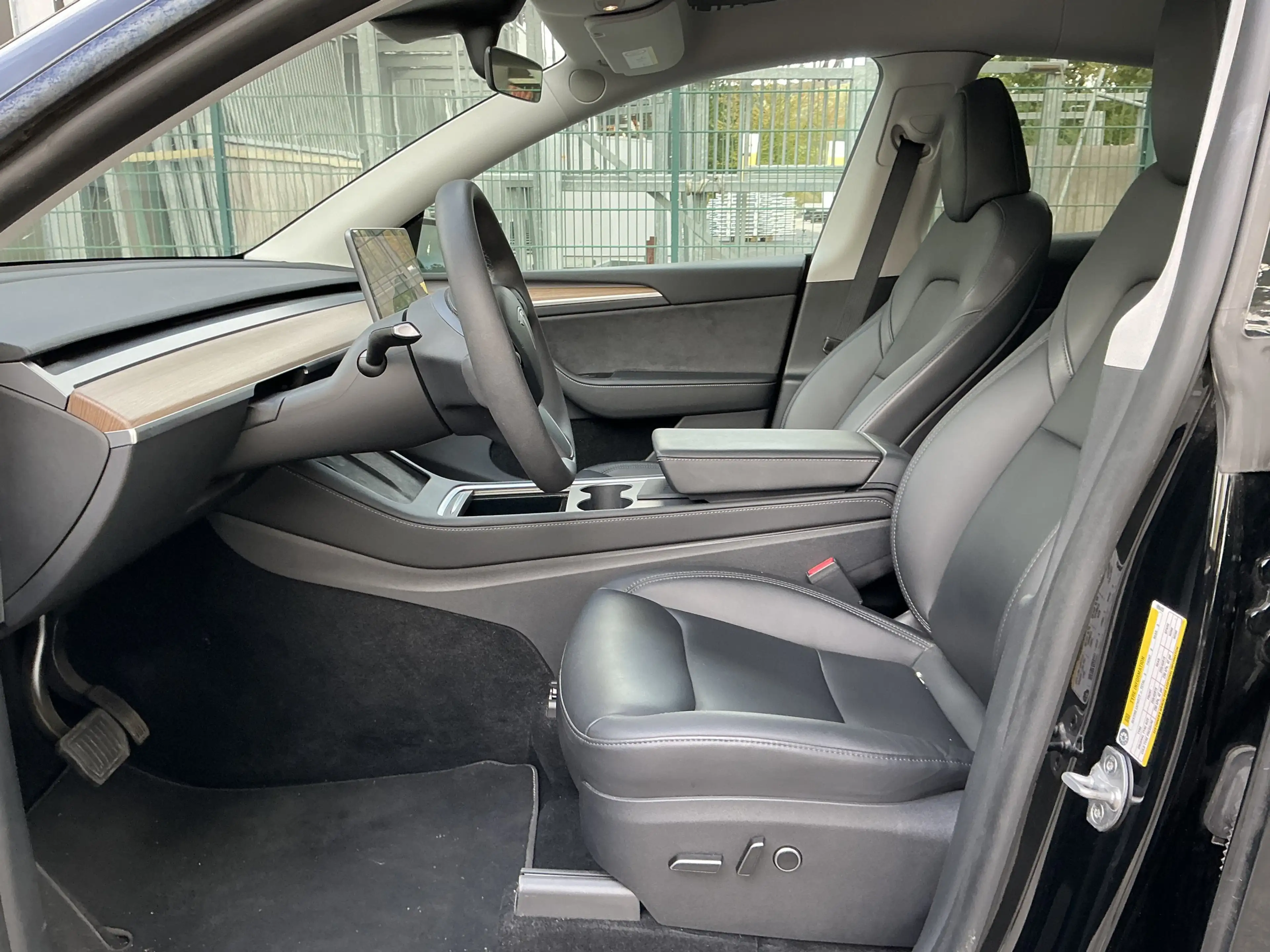 Tesla Model Y Long Range Dual Leder Pano AMDRyzen AWD — photo 8