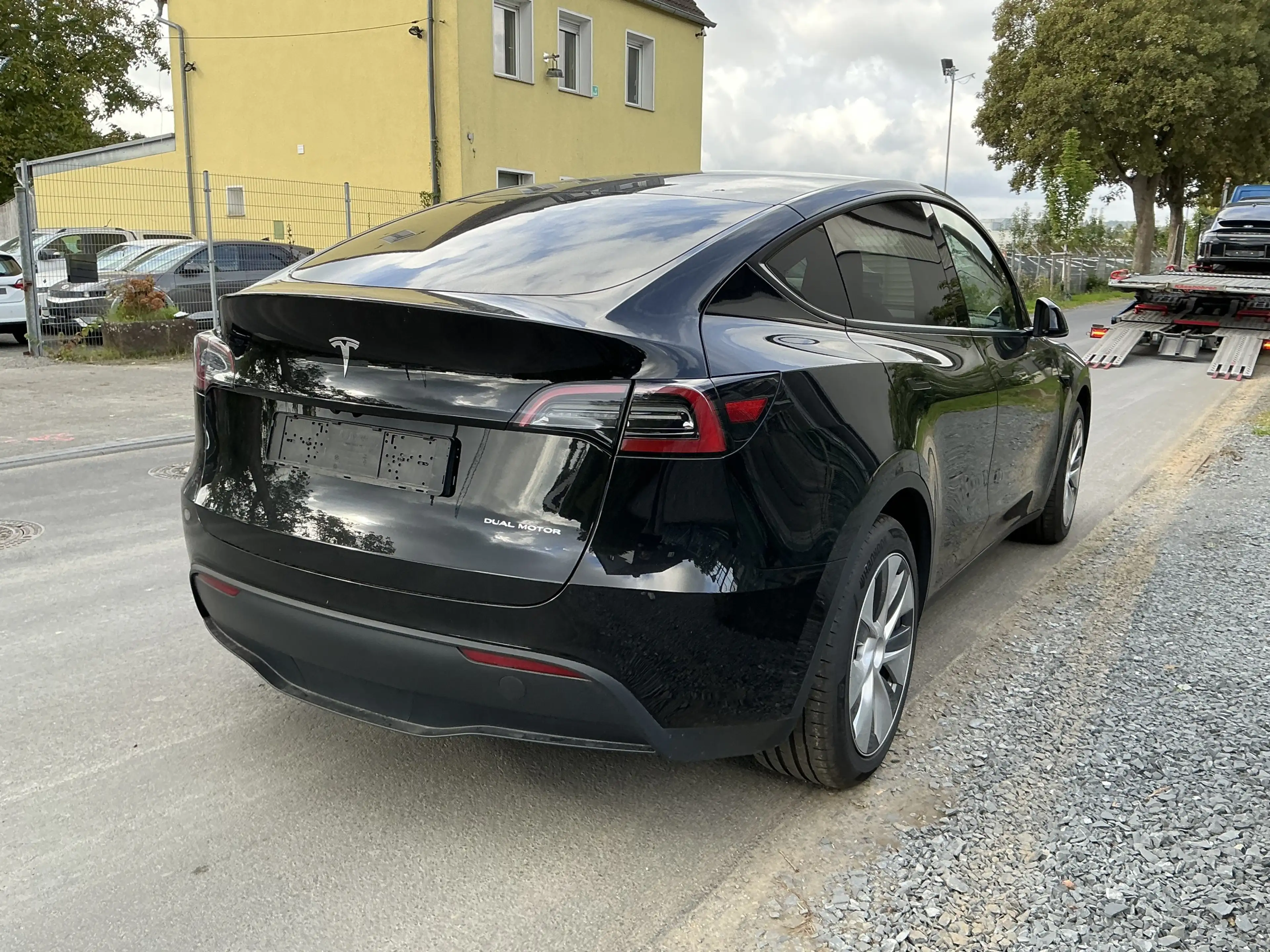 Tesla Model Y Long Range Dual Leder Pano AMDRyzen AWD — photo 2