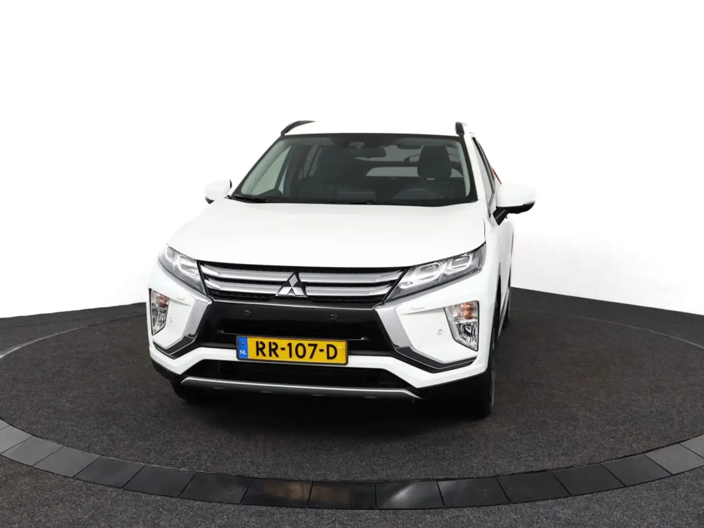 Mitsubishi Eclipse Cross 1.5 DI-T First Edition -Parkeerhulp voor & achter Wit - 2