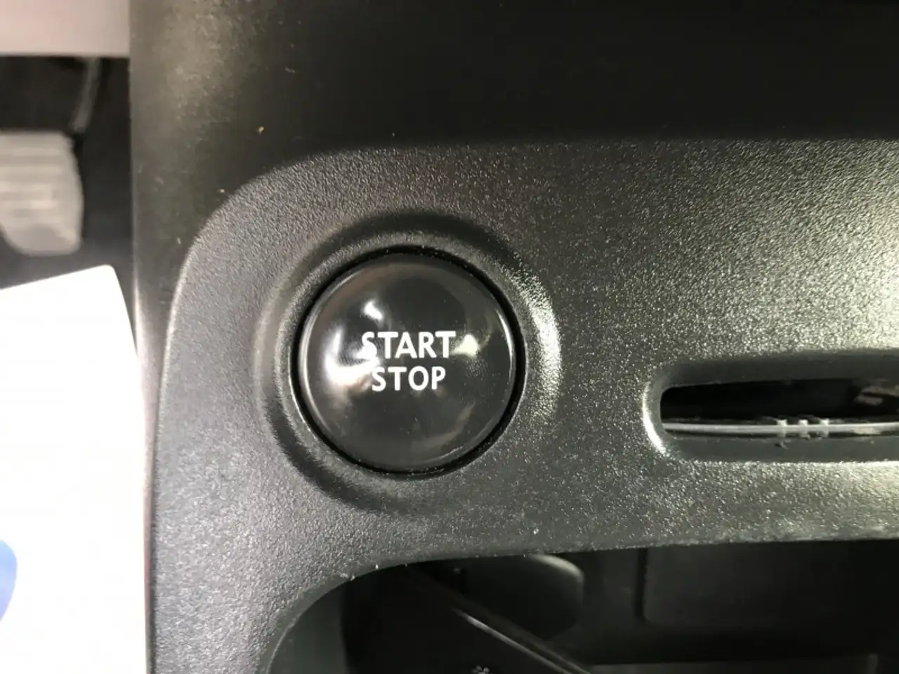 Renault Captur — photo 20