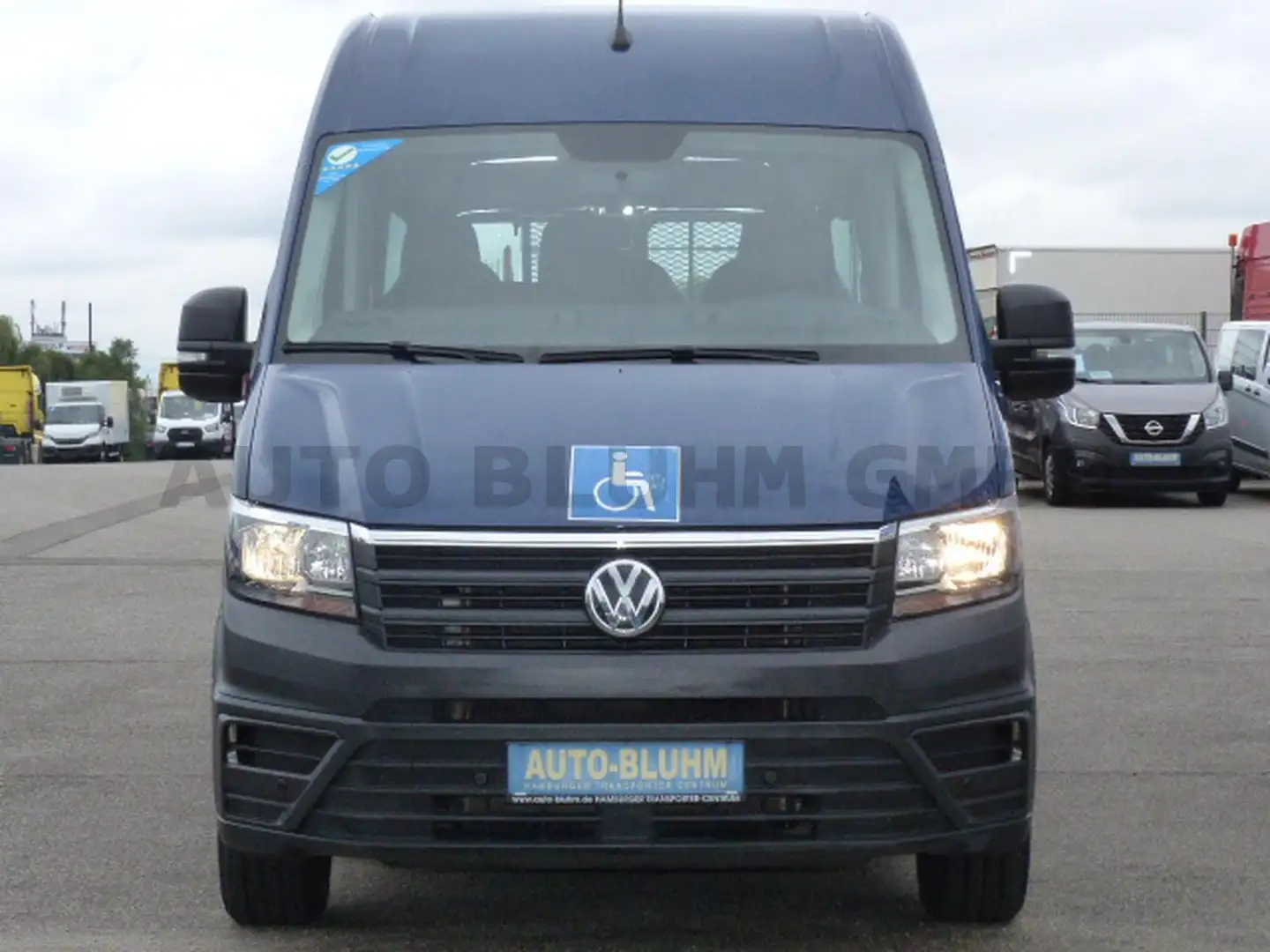 Volkswagen Crafter 35 TDI Rollstuhlbus L3H3 Lift AC Stdhzg Blau - 2