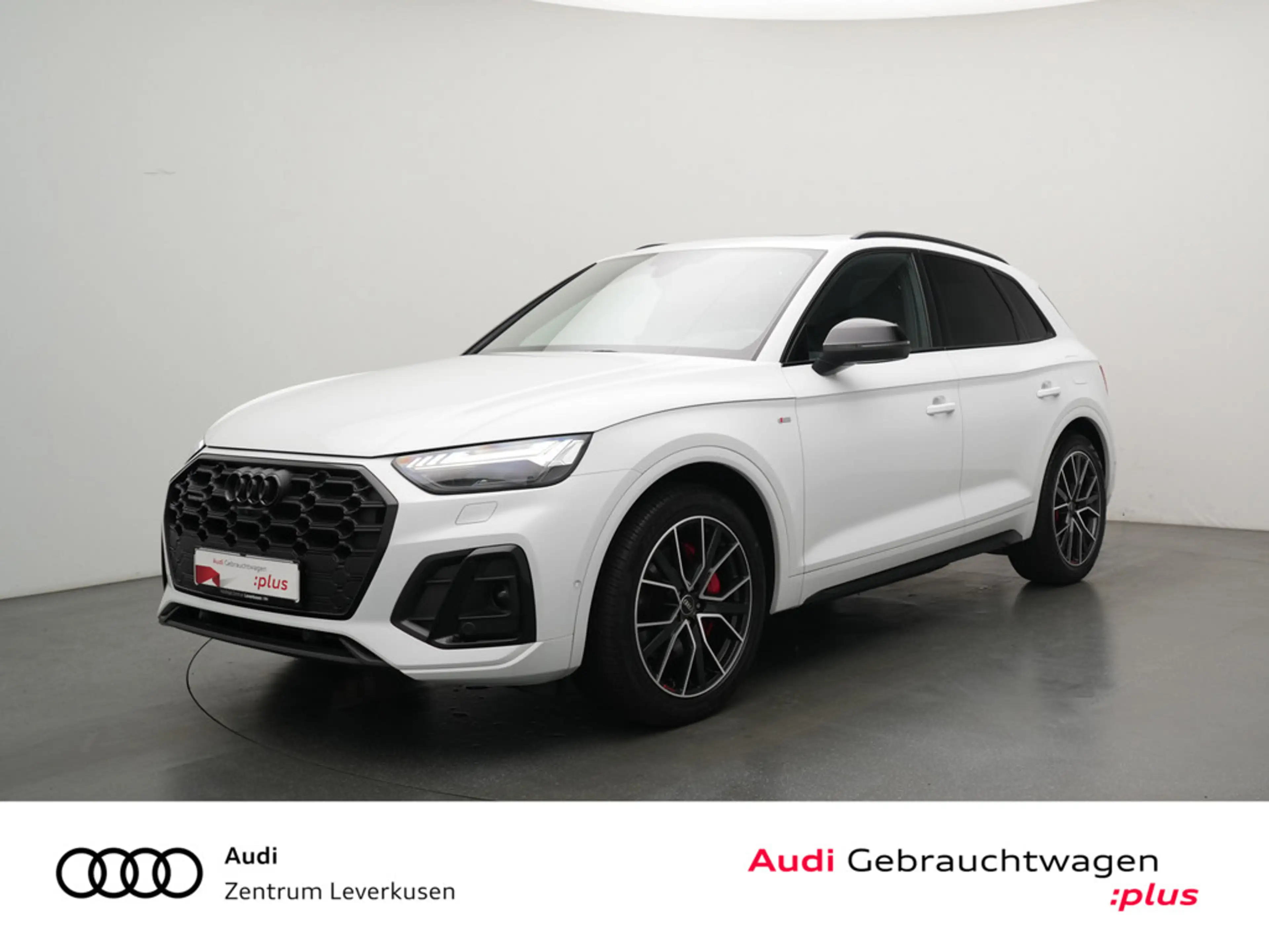 Audi Q5 55 e quattro S line AHK LEDER LUFT PANO