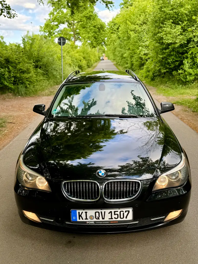 BMW 525 525d Touring Aut. Edition Exclusive Schwarz - 2