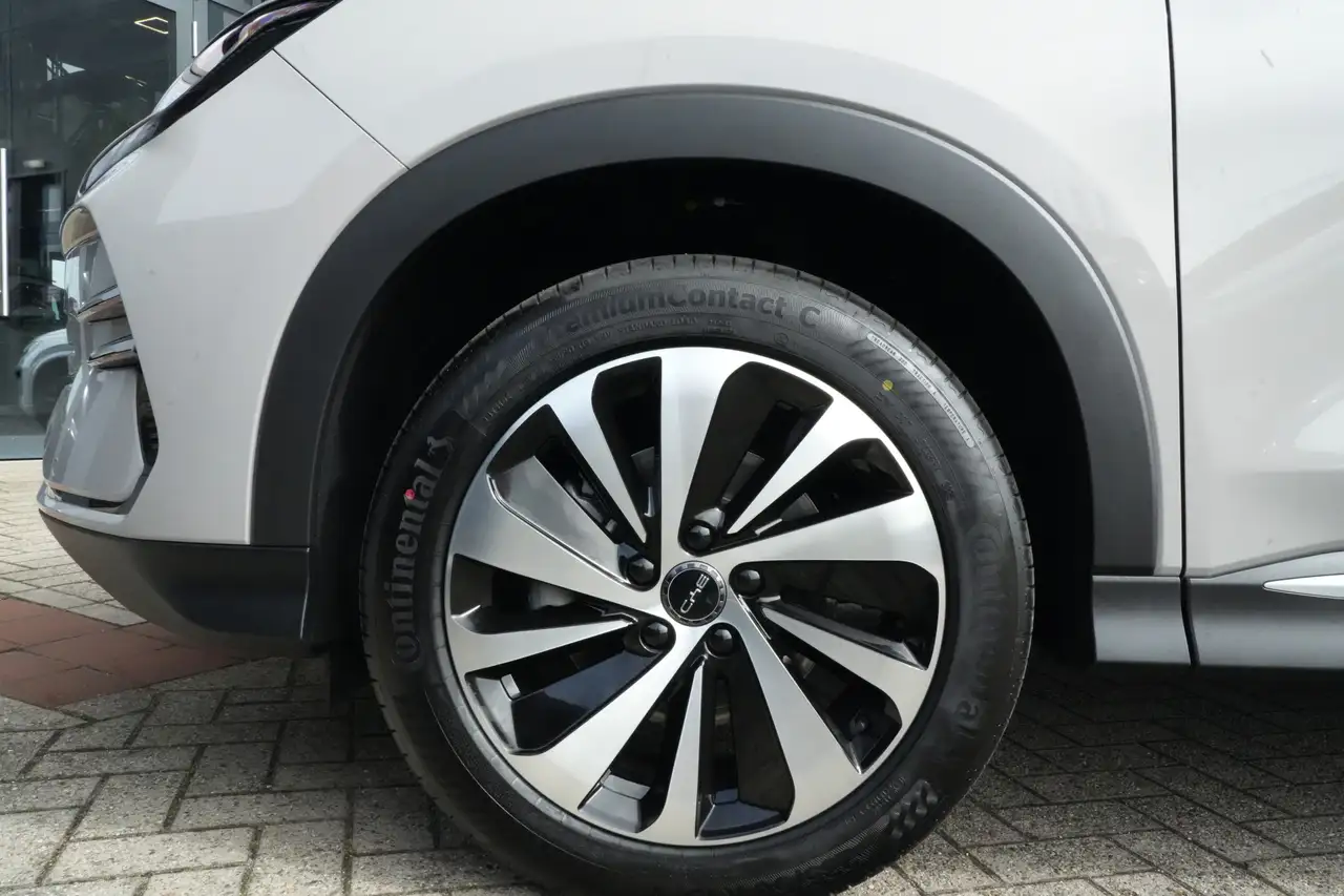 BYD Seal U 1.5 DM-i PHEV AWD Design 324 PK Pano HUD 3, миниатюра 6