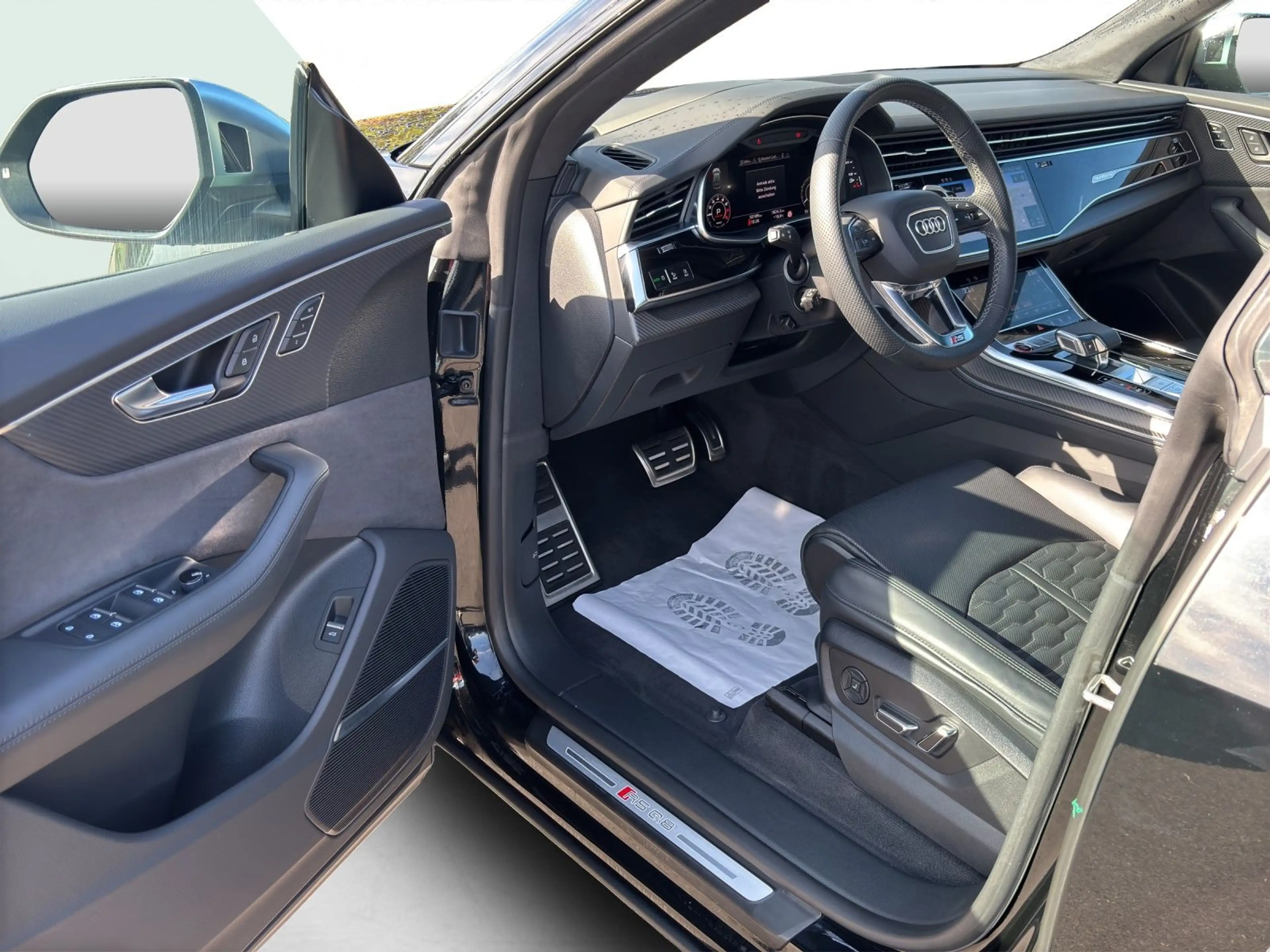 Audi RS Q8 *RS ESSENTIALS*KERAMIK*305 KM/H*RS-ABGAS* — photo 14