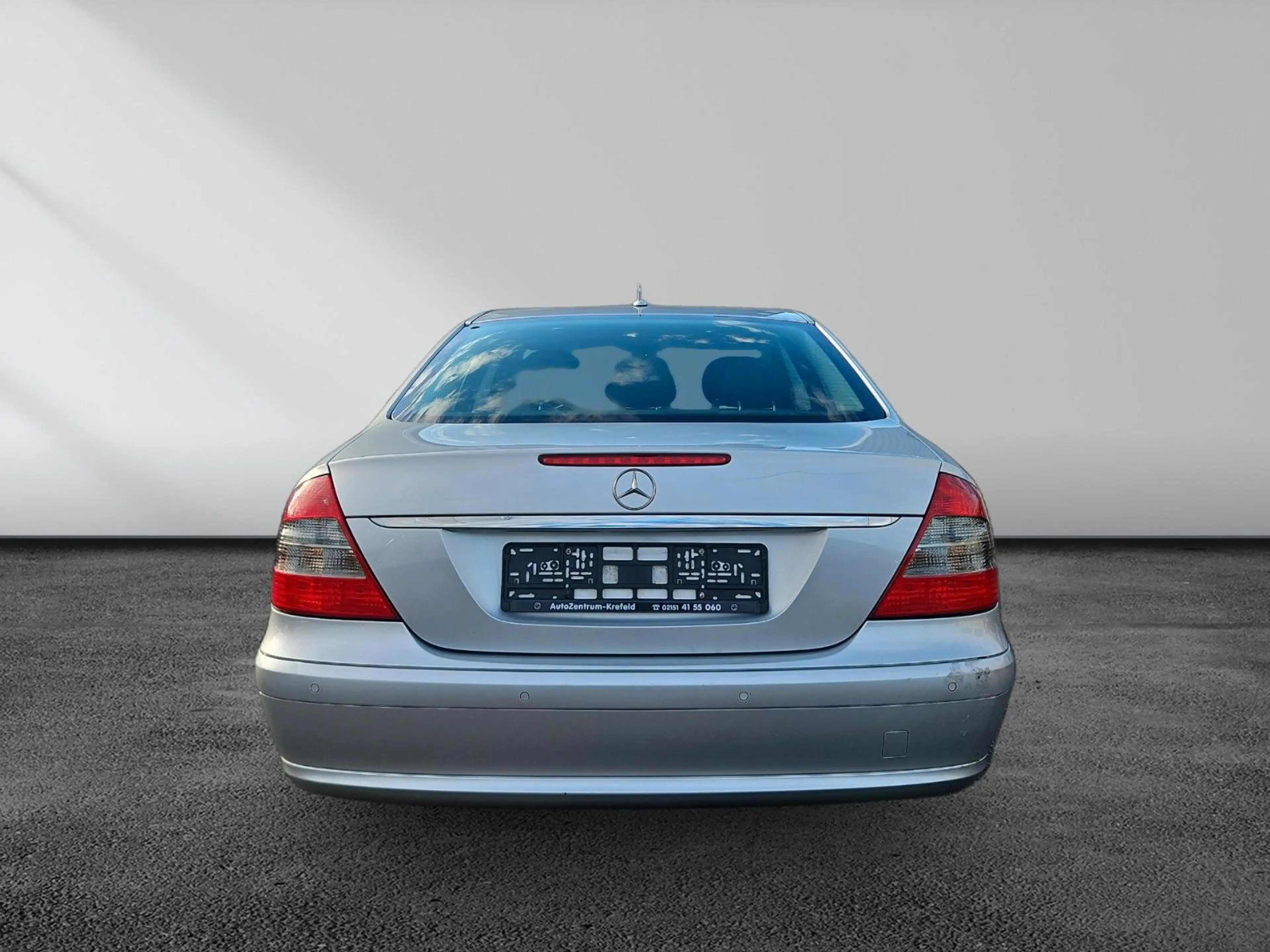 Mercedes-Benz E 200 E Lim. Kompressor*Navi*PDC V+H*AAC*Temp.* — photo 4