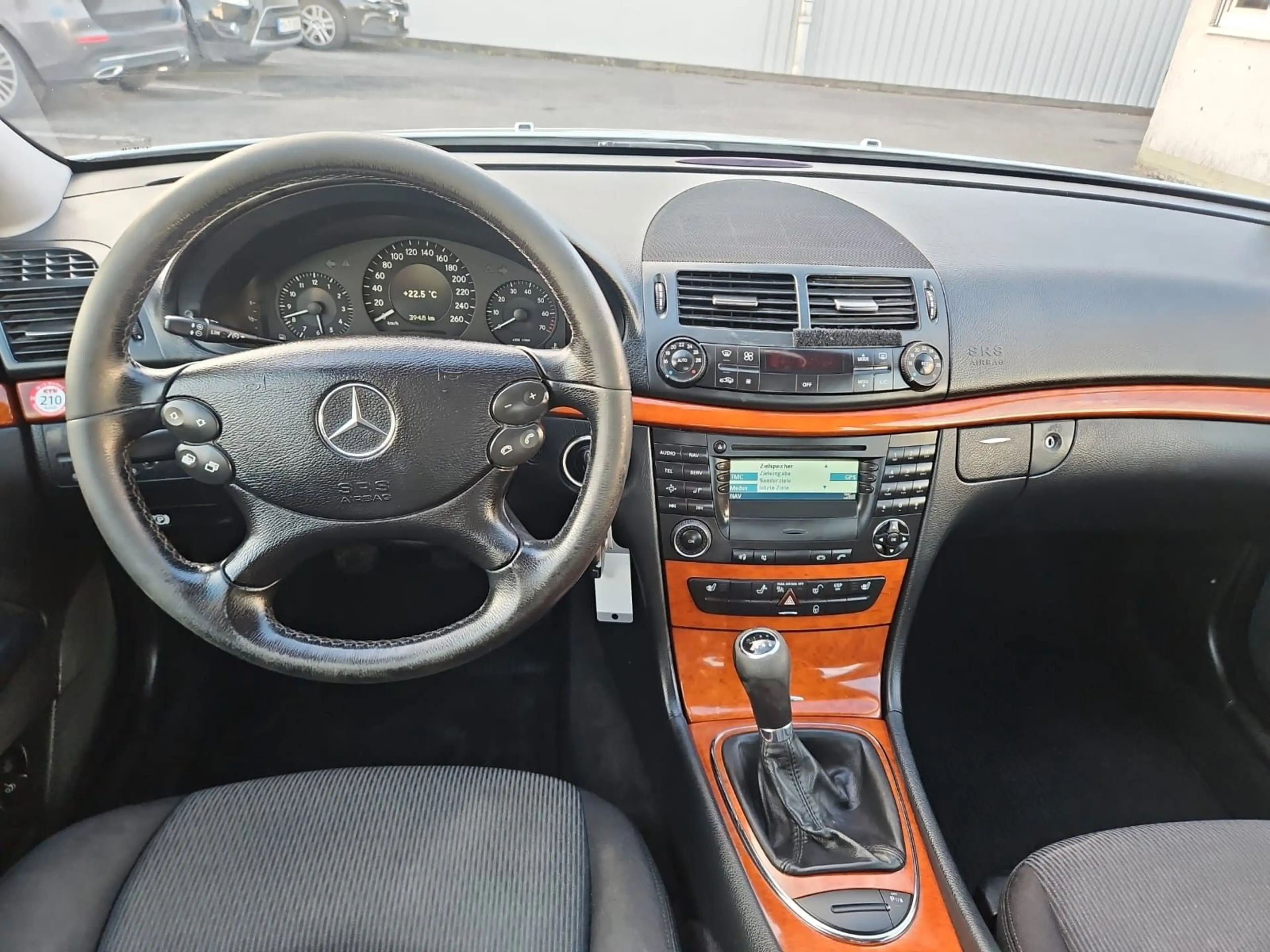 Mercedes-Benz E 200 E Lim. Kompressor*Navi*PDC V+H*AAC*Temp.* — photo 13