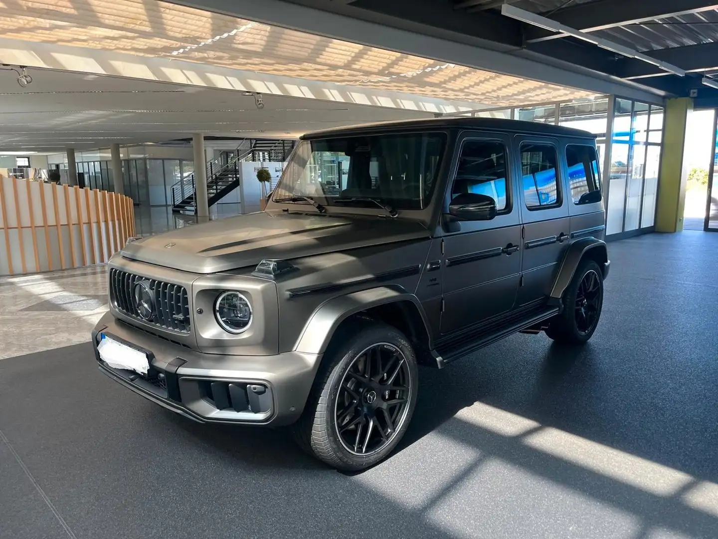 Mercedes-Benz Sonstige G 63 AMG 2026 Grau - 1