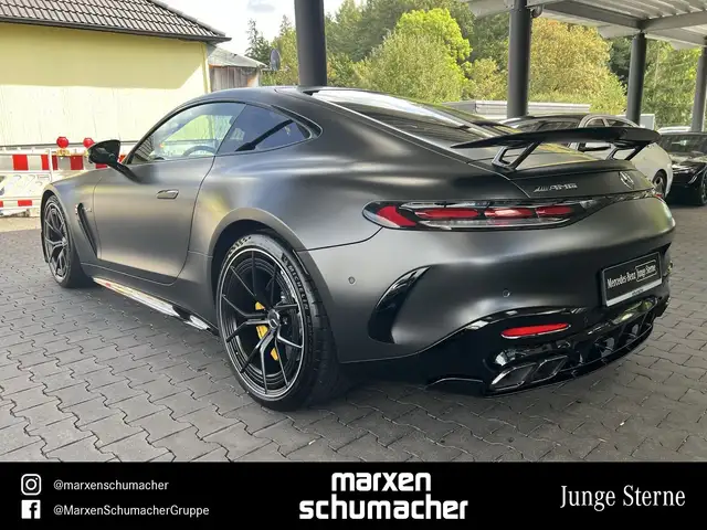 Mercedes-Benz Amg GT view 6