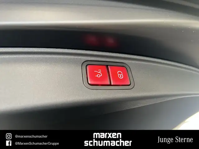 Mercedes-Benz Amg GT view 15