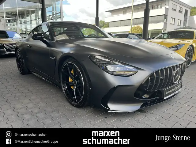 Mercedes-Benz Amg GT view 3
