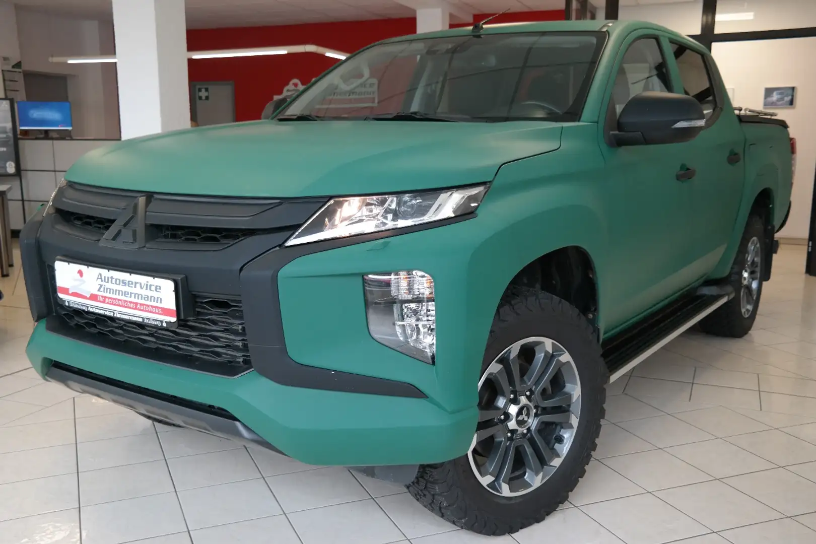 Mitsubishi L200 Doppelkabine PLUS 2.2 DI-D 4WD Automatik Blanc - 1