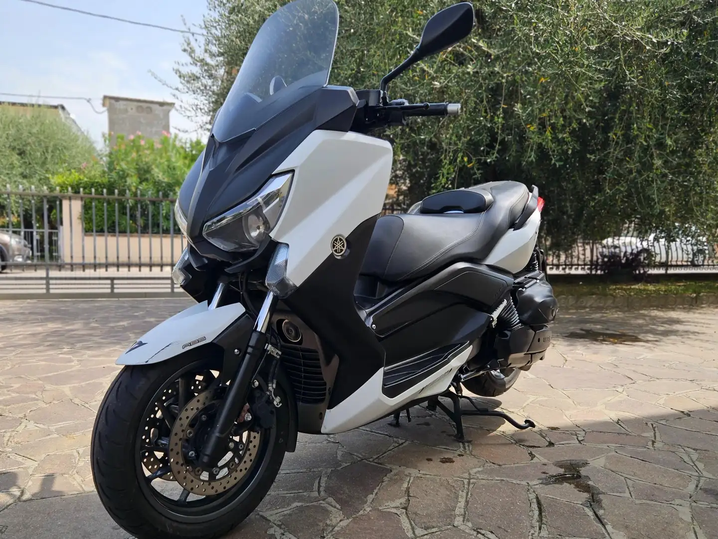 Yamaha X-Max 400 ABS Blanco - 1