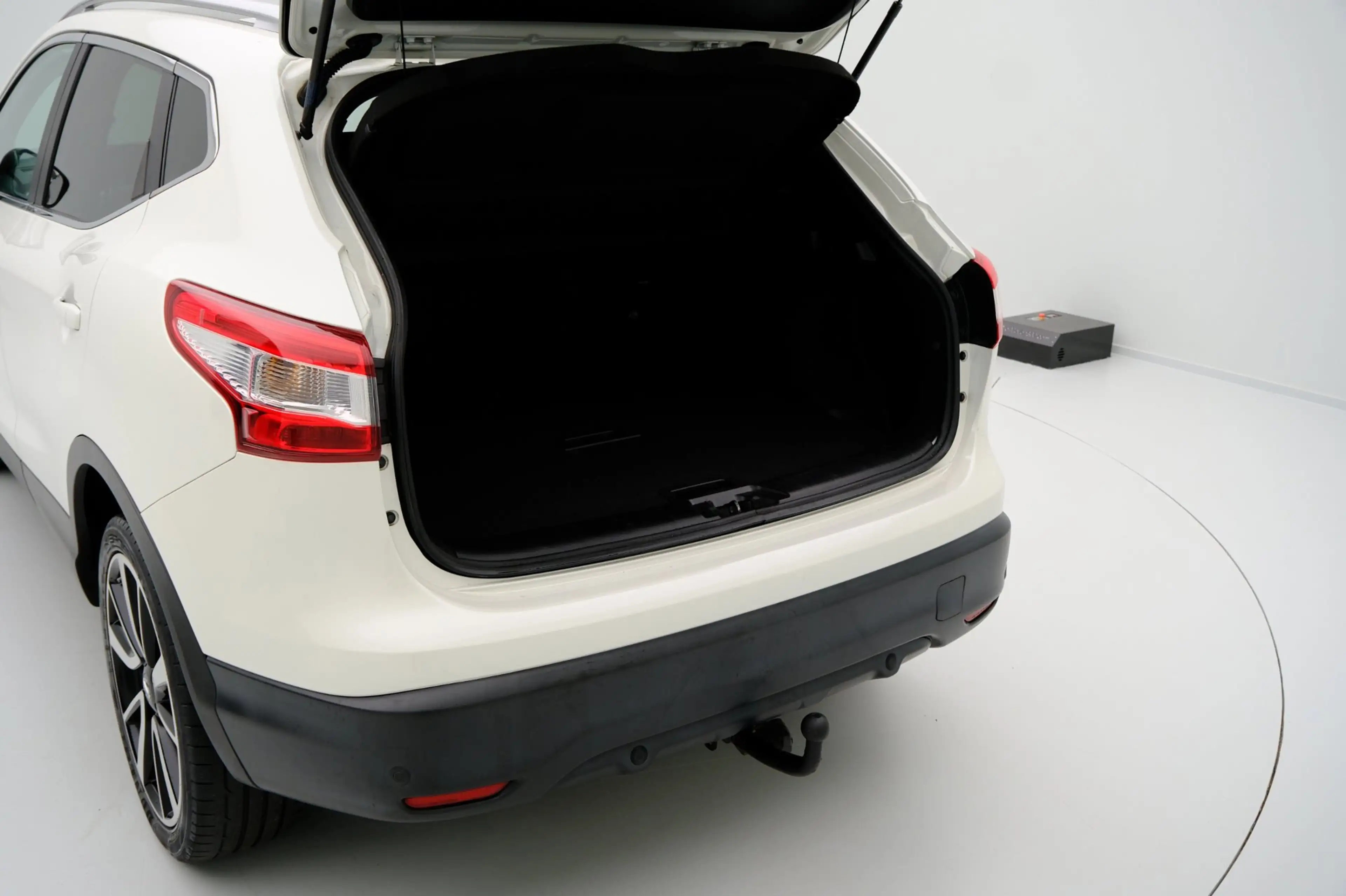 Nissan Qashqai 1.2 Tekna Pano|Leder|Cam|ParkAssist|LMV — photo 10