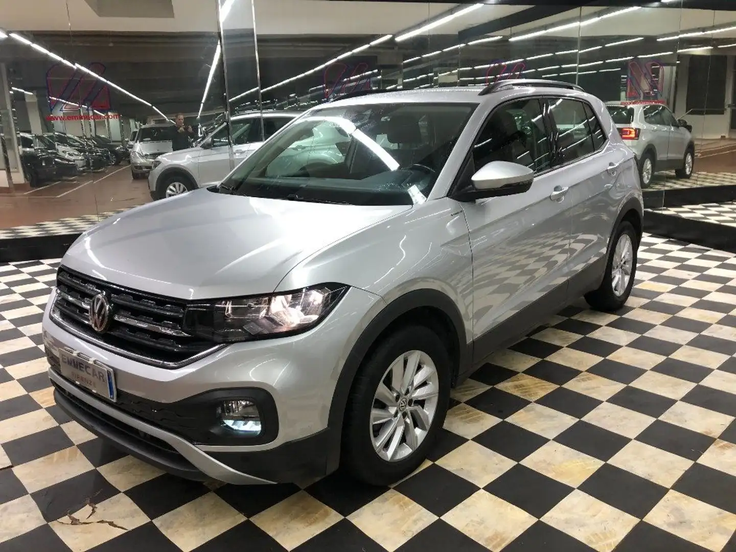 Volkswagen T-Cross 1.6 TDI DSG SCR Style BMT Argento - 1