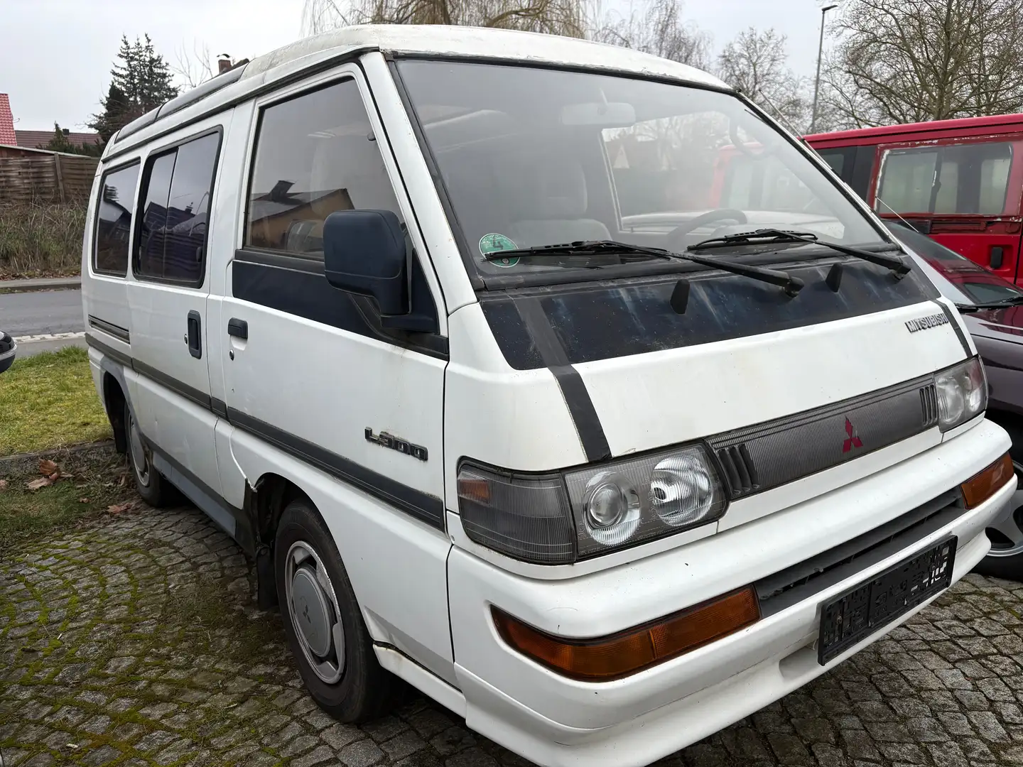 Mitsubishi L300 L 300 KAT Luxus Weiß - 1
