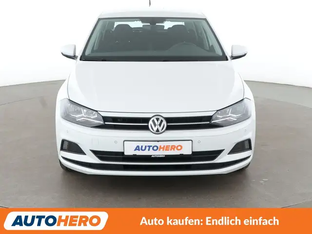 Volkswagen Polo view 9