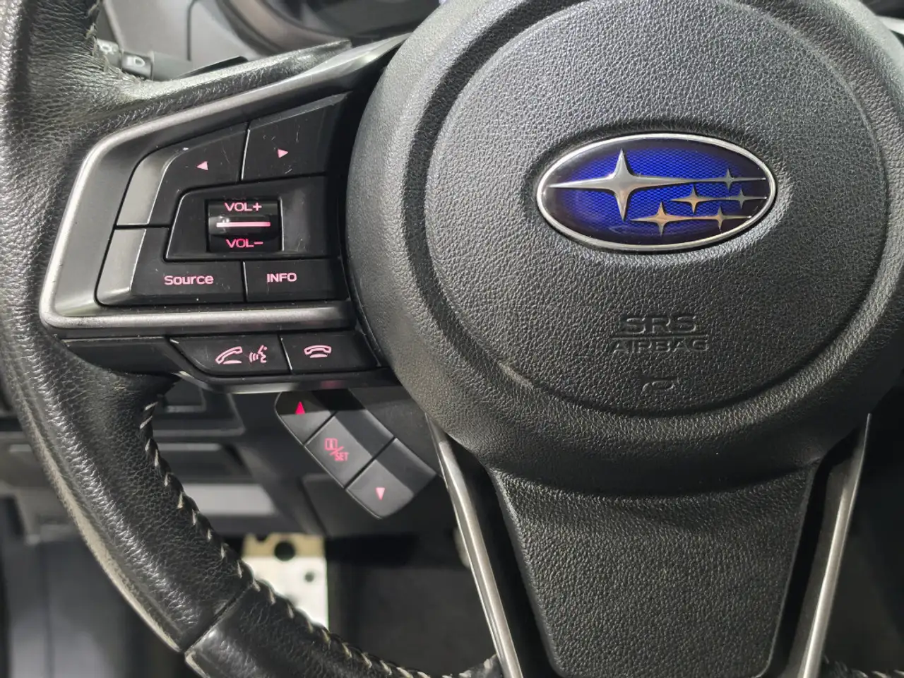 Subaru Impreza снимка Subaru Impreza