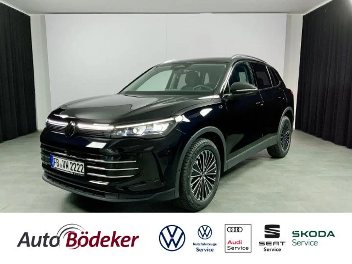 Volkswagen Tiguan 1.5 l eTSI DSG Elegance Bluetooth Navi LED Schwarz - 1