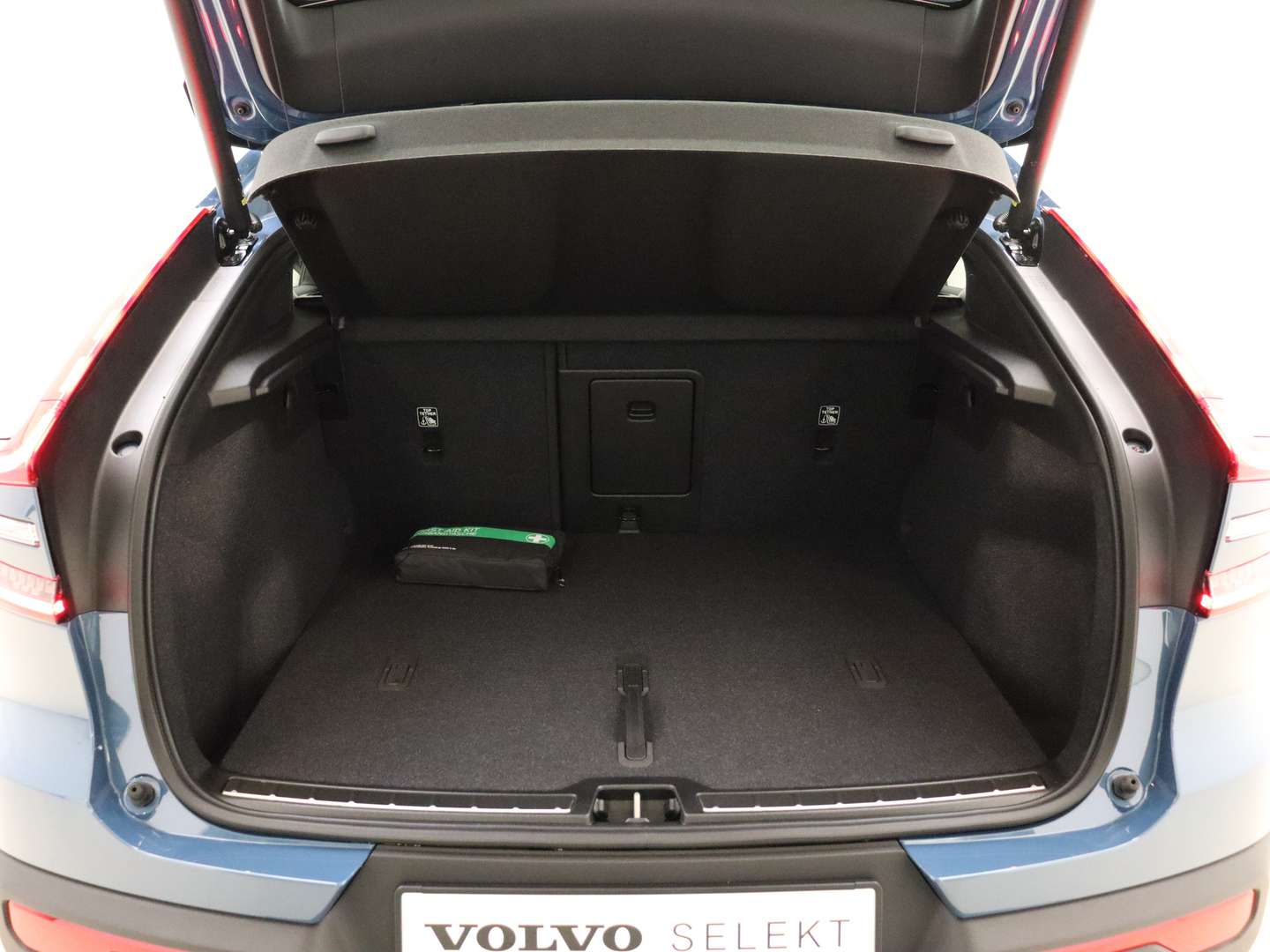 Volvo C40 Extended Range Plus - 2025 - Joinsteer - #10