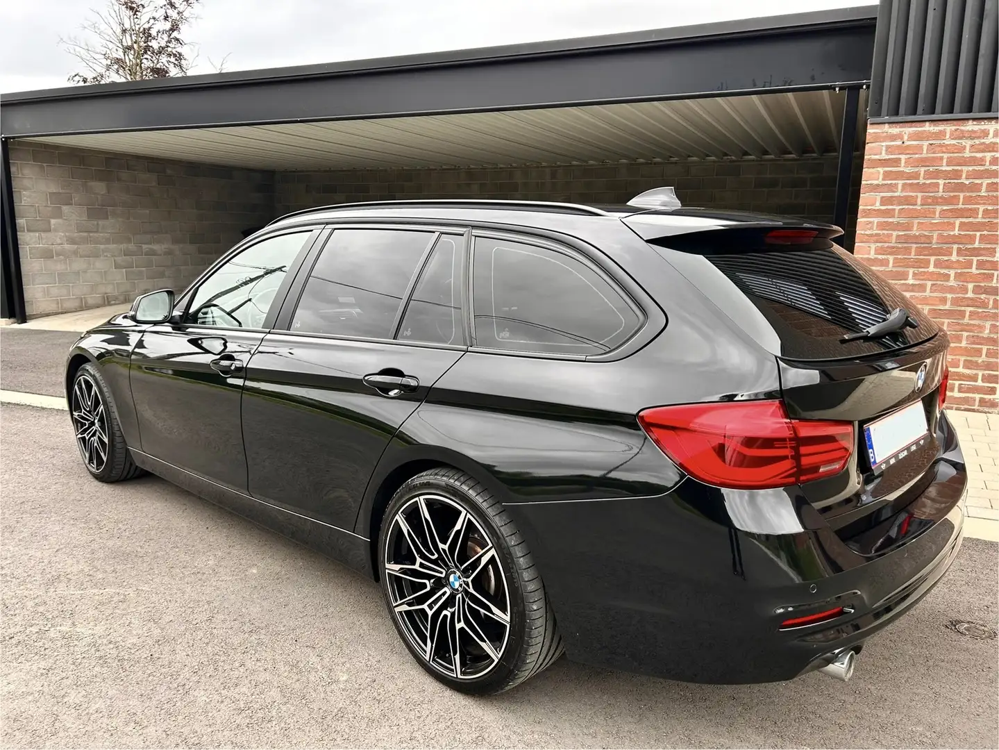 BMW 318 Touring 318iA JOY Edition - 1