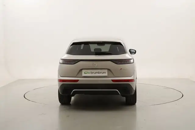 DS Automobiles DS 7 Crossback view 4