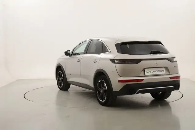 DS Automobiles DS 7 Crossback view 3