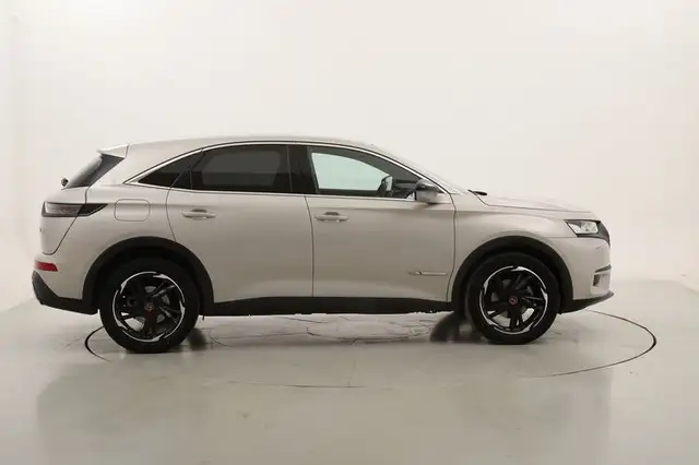 DS Automobiles DS 7 Crossback view 6