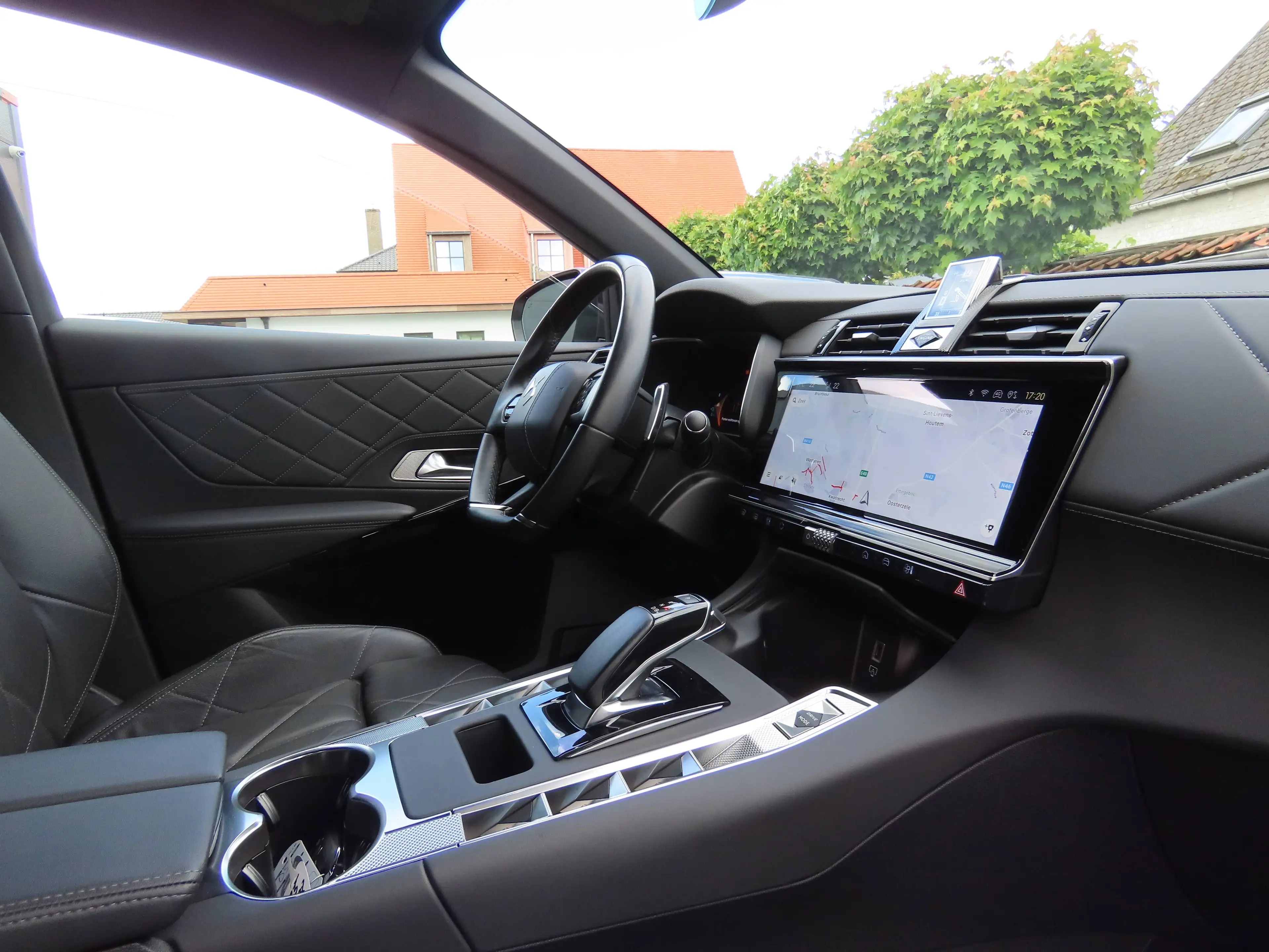 DS Automobiles DS 7 Crossback DS 7 CROSSBACK PHEV 1.6 E-TENSE Rivoli (165 kW) — photo 4