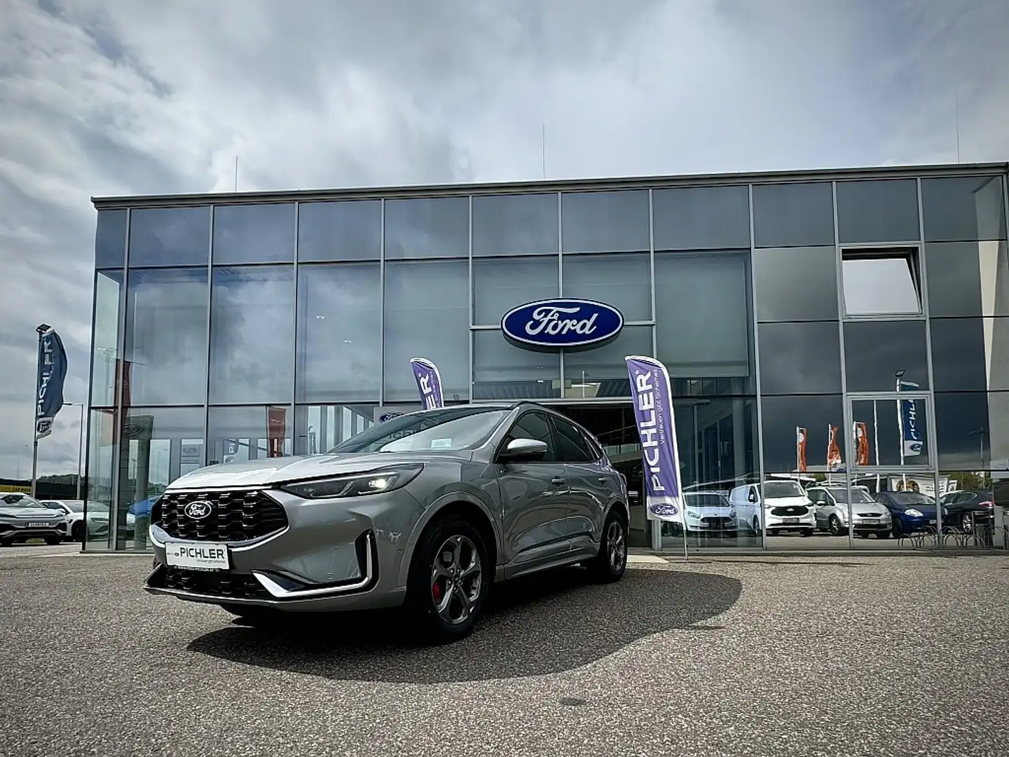 Ford Kuga ST-Line X 2,5l F-HEV 180PS Aut. WOW AKTION Silber - 2